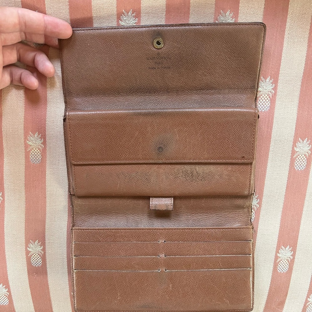 Louis Vuitton Brown Monogram Wallet with Gold-Tone Hardware - Picture 5 of 6